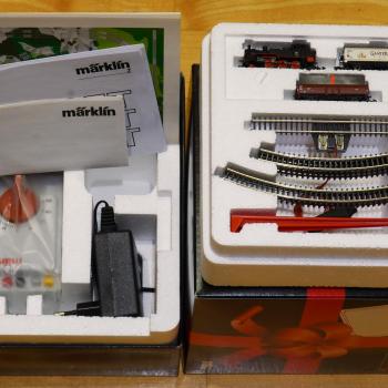 Märklin 81562 Geschenkpackung im Würfel-Format